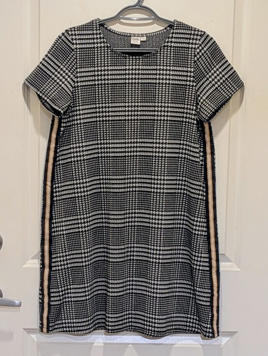 twik Dresses & Skirts - GUC Twik by Simons M Black and White Houndstooth Plaid Dress W Green Stripes